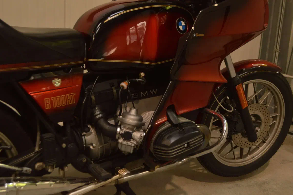 BMW R100