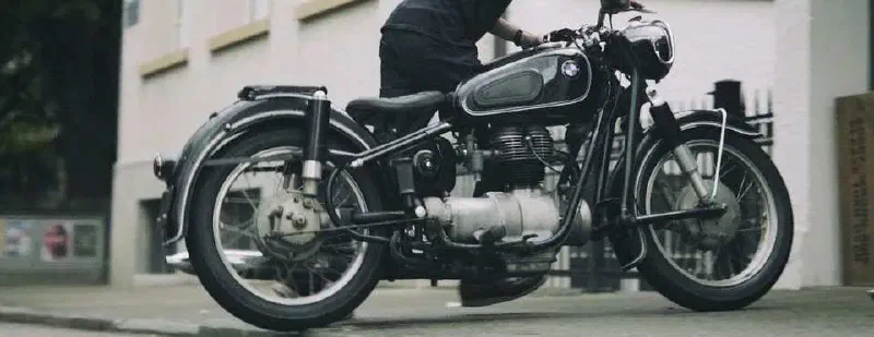 BMW R26