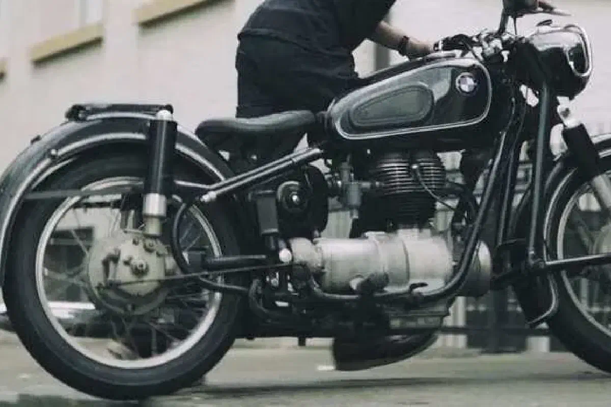 BMW R26