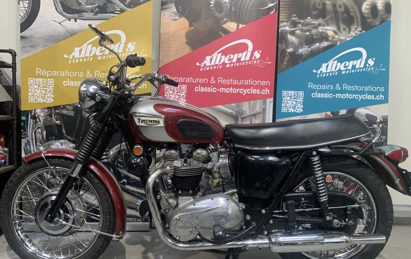 Triumph T120 R