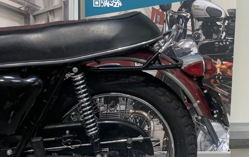 Triumph T120 R