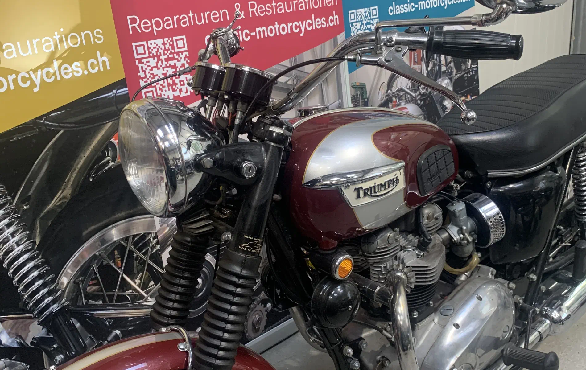 Triumph T120 R